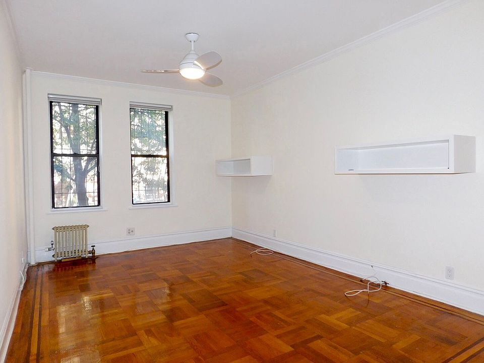 1st image of 264 6th Ave APT 1B