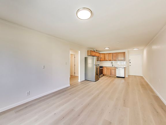2nd image of 1885 Bayshore Blvd APT B
