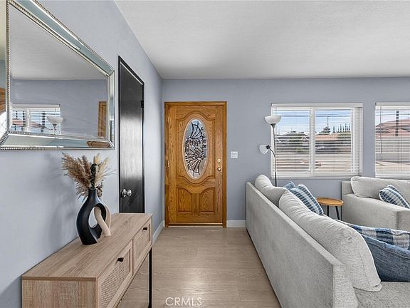 5th image of 13348 5th St
