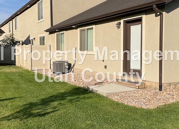 3rd image of 411 S Spanish Trails Blvd