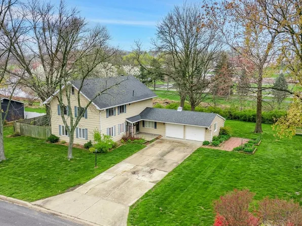 181 Tilton Park Dr, Dekalb, IL 60115