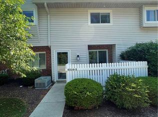 4314 Hyde Park UNIT 5, North Olmsted, OH 44070