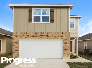 5018 Dawn Break St, Saint Hedwig, TX 78152