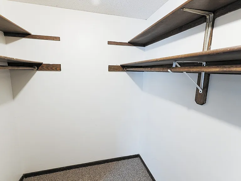 1110 F St #5 — Photo 27