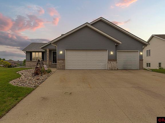 2nd image of 141 Pebble Creek Dr