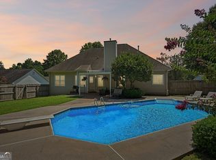 7590 Golden Sands Dr, Cumming, GA 30041