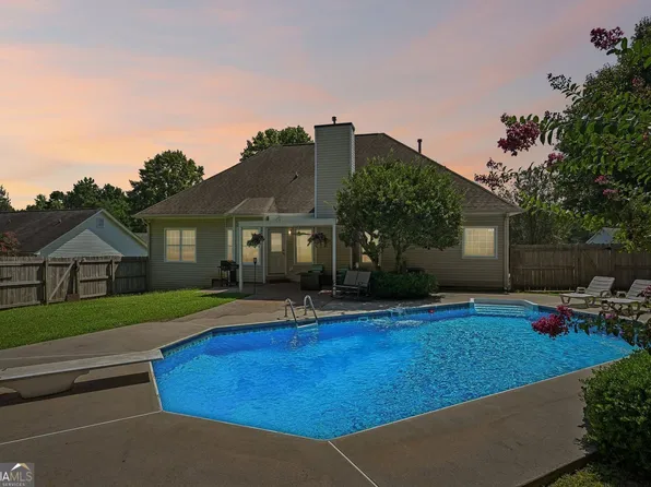 7590 Golden Sands Dr, Cumming, GA 30041
