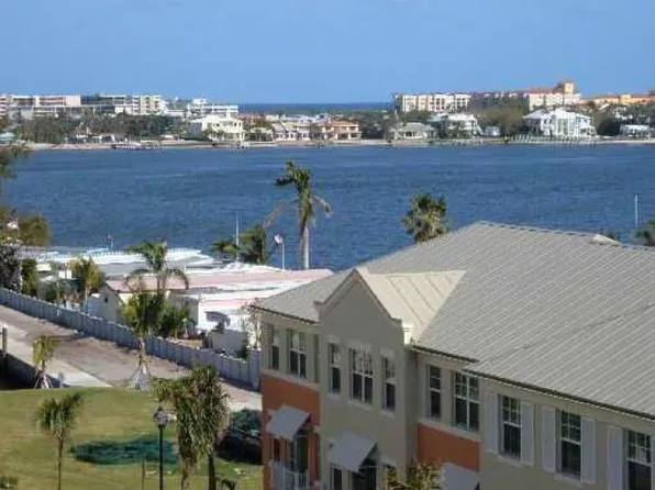 226 Moorings Dr, Lantana, FL 33462