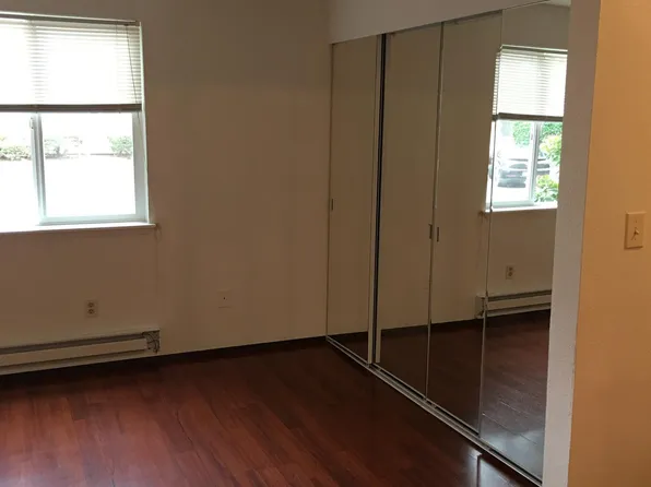 14314 32nd Ave NE APT 102, Seattle, WA 98125