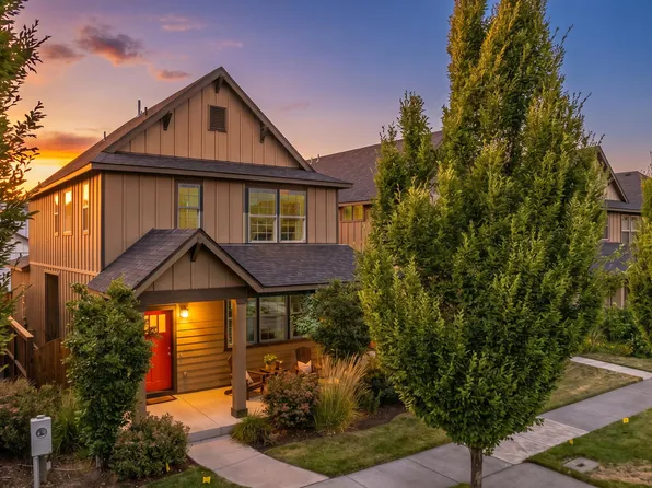 20540 Gloucester Ln, Bend, OR 97701