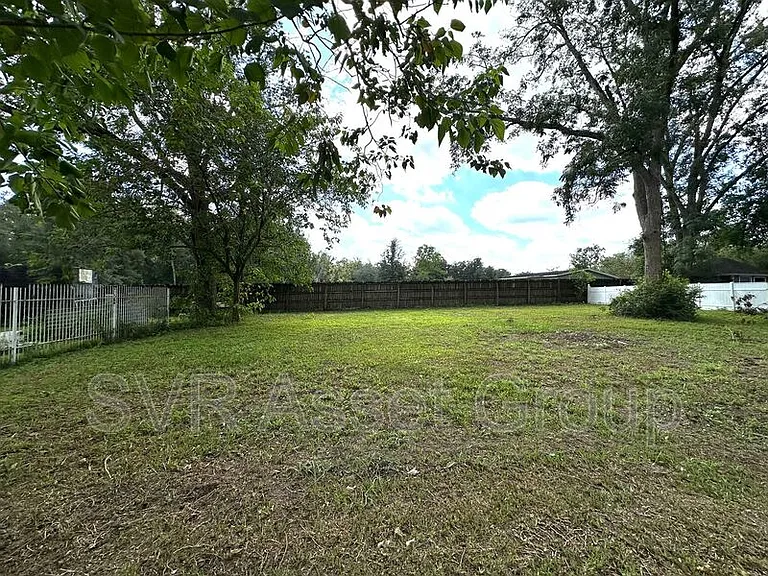 8054 Graff Ln — Photo 4