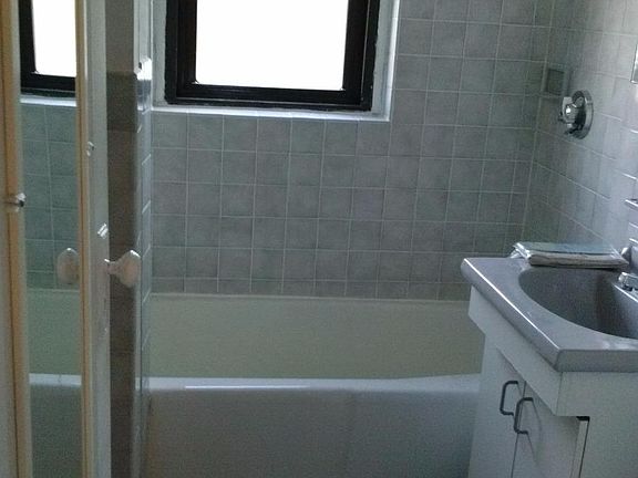 4th image of 1760 Commonwealth Ave #11