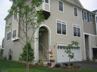42 Lakeshore Dr, Mount Arlington, NJ 07856