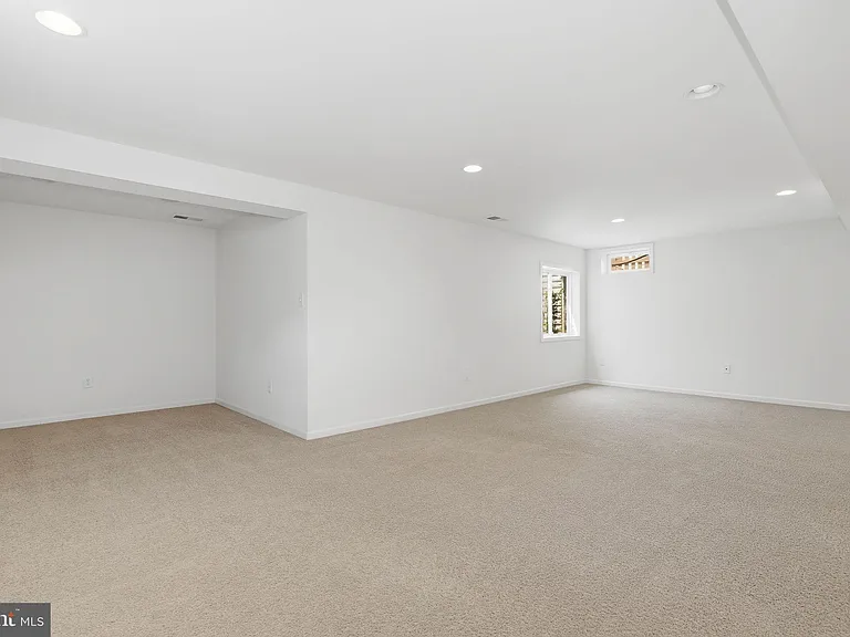 20 Houser Dr — Photo 27