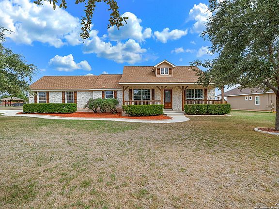 2nd image of 15819 Lake Breeze Dr