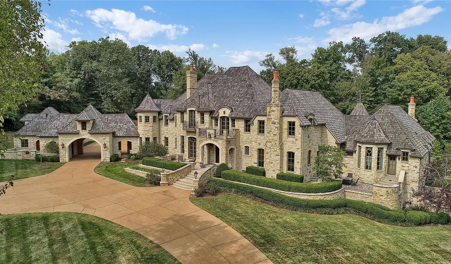 mimoneです(^^)/ 9847 Litzsinger Rd, Saint Louis, MO 63124 | Zillow