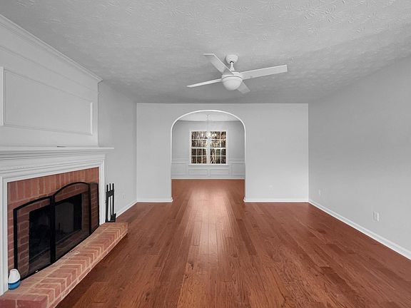 4th image of 1270 Norwalk Trce
