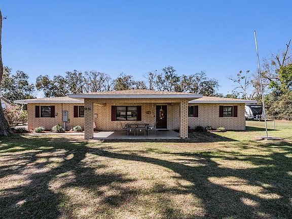 2nd image of 3835 Florida Ranch Blvd