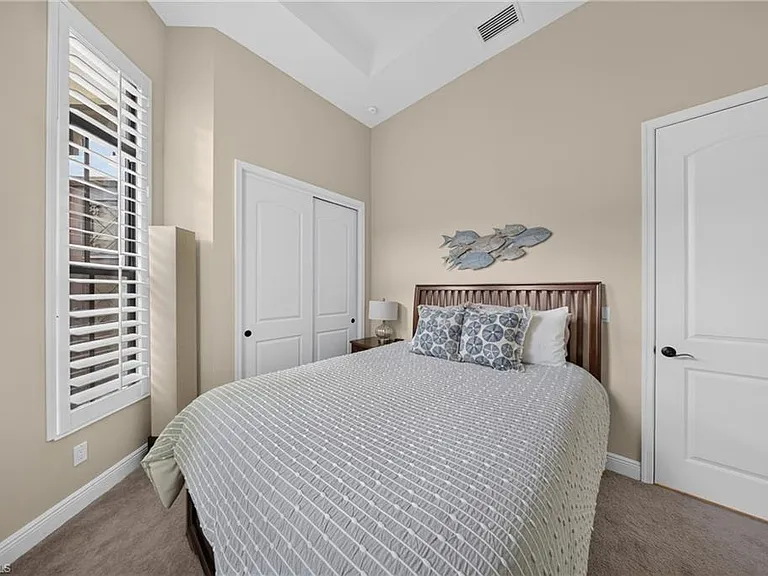 7890 Allende Ln — Photo 18