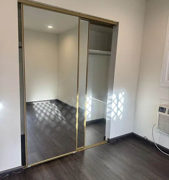 133 S Crescent Dr #5 — Photo 8