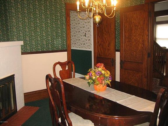 3rd image of 86 Woolnough Ave