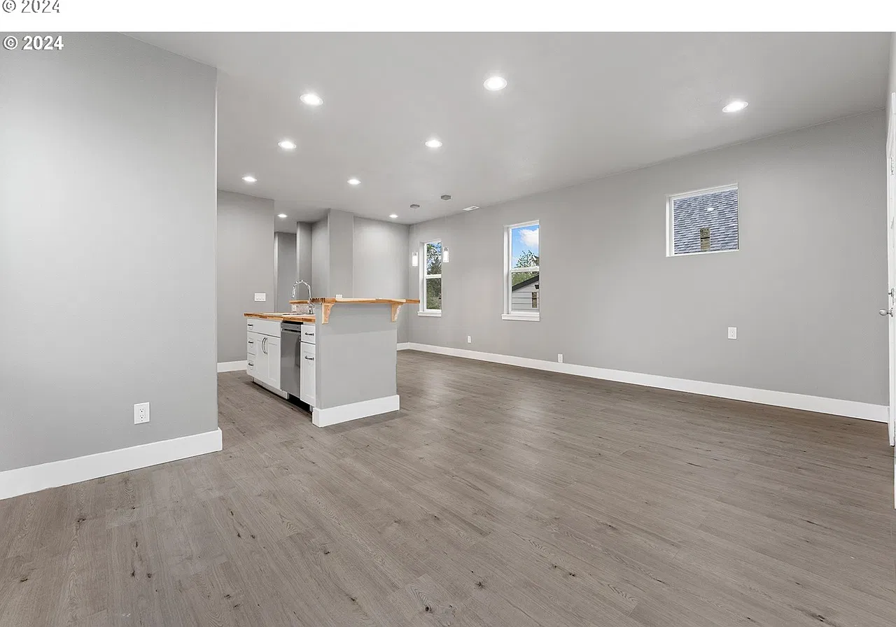 3 bed, 1785 sqft, $3,200 — Photo 4