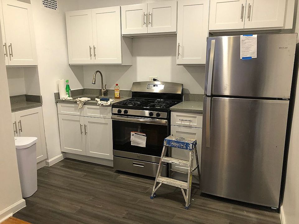 1st image of 140-50 Burden Cres #5L