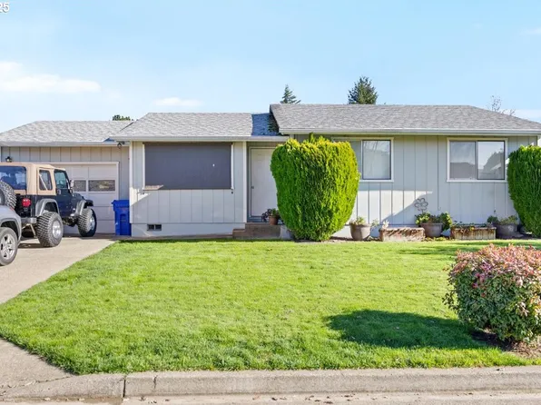 315 Columbia Loop Rd, Roseburg, OR 97471