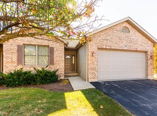 1460 Ridge Dr, Sycamore, IL 60178