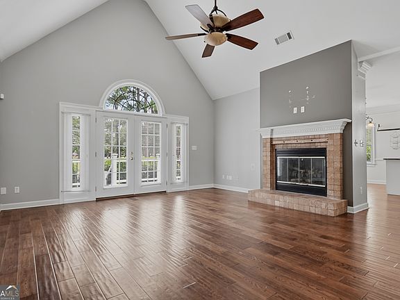5th image of 1007 River Pointe Dr