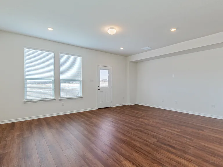 15515 Electra Cir — Photo 15