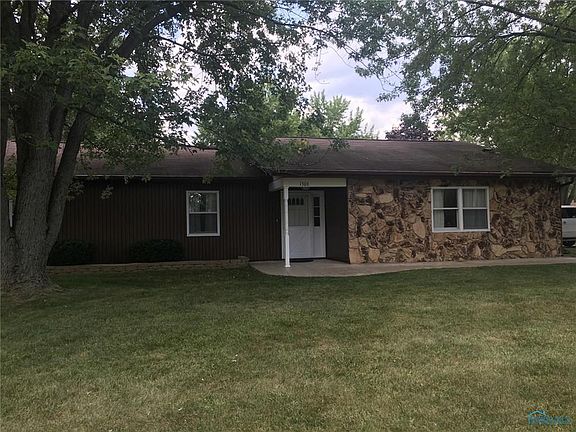 2nd image of 1306 Oakwood Ave