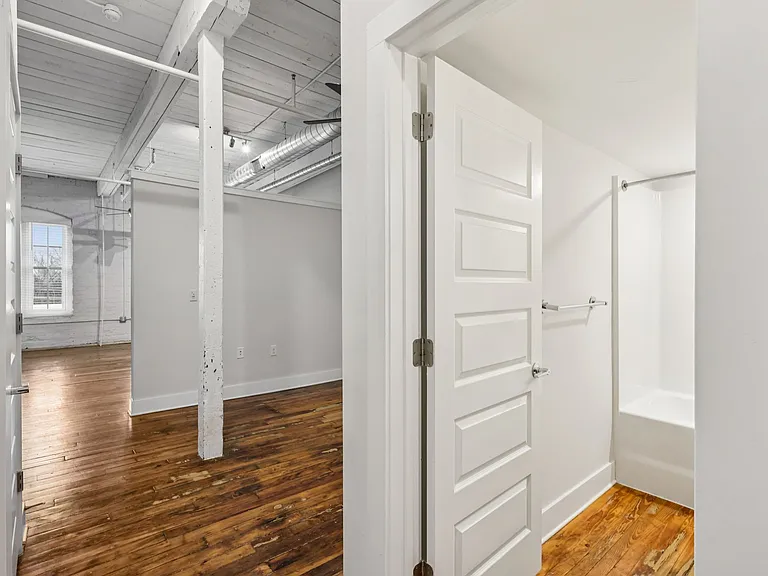 Piedmont Lofts — Photo 33