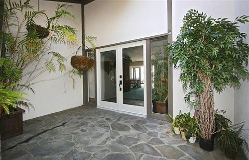 courtyard entry
