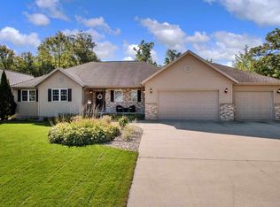 1605 Rapid River Run St, Plover, WI 54467