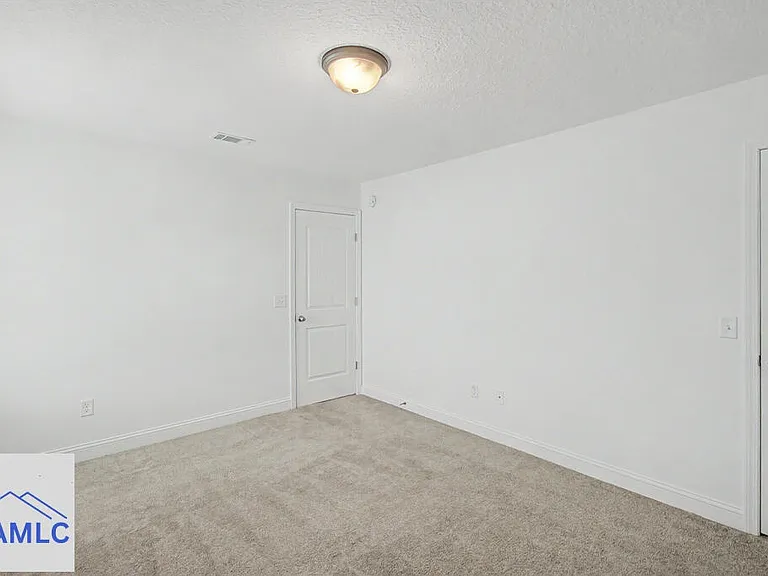 40 Rimes Ave — Photo 18