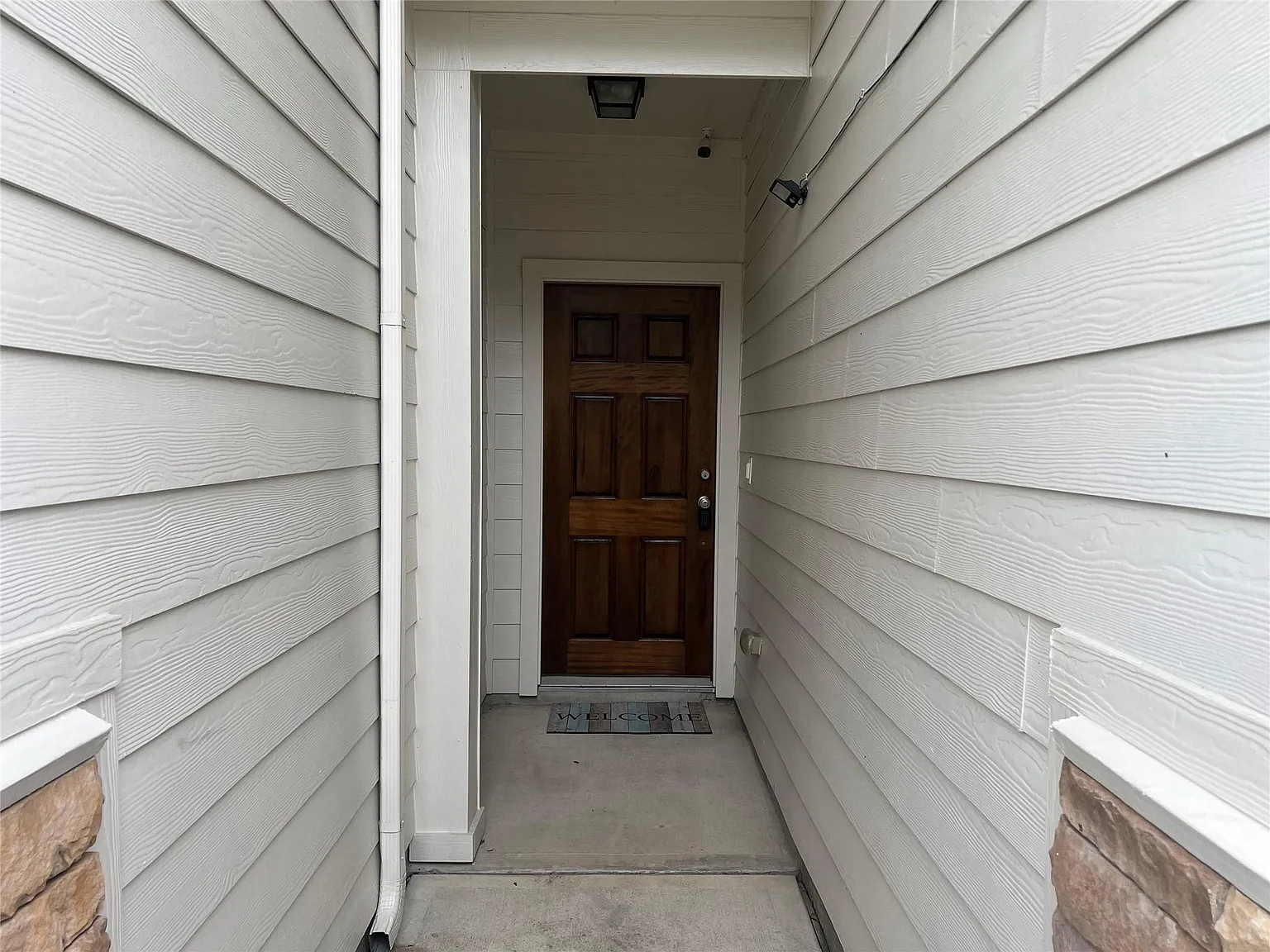 3 bed, 2.5 bath, 1791 sqft, $1,950 — Photo 3