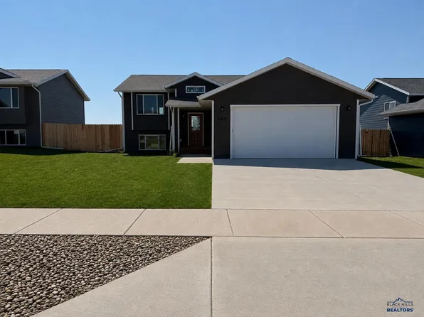 445 Yelner Dr, Box Elder, SD 57719