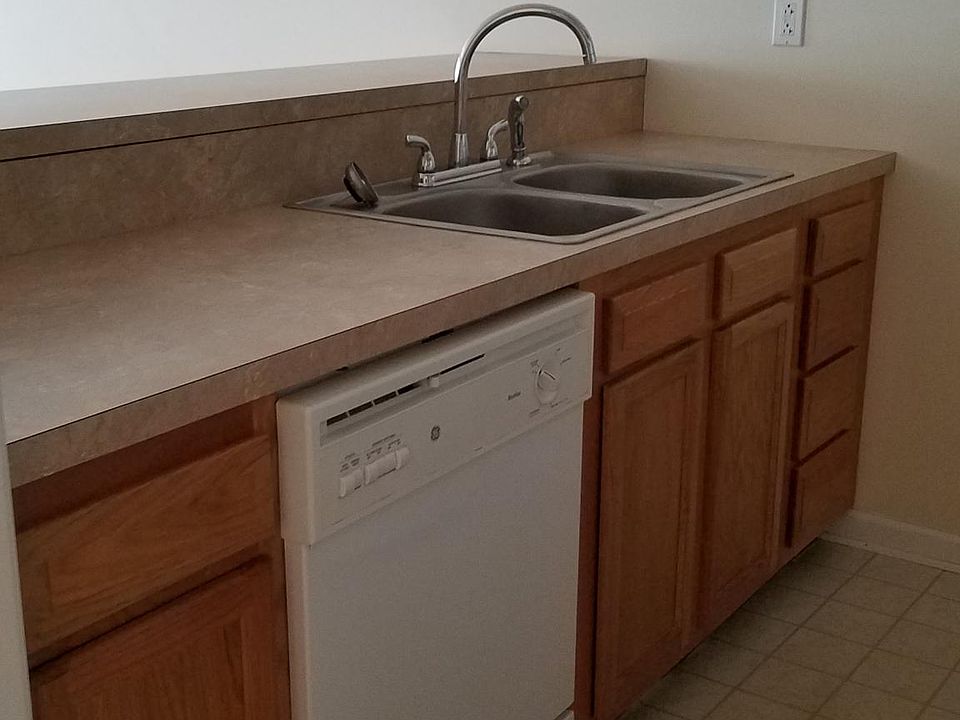 1990 Oakhurst Dr A, South Charleston, WV 25309 Zillow