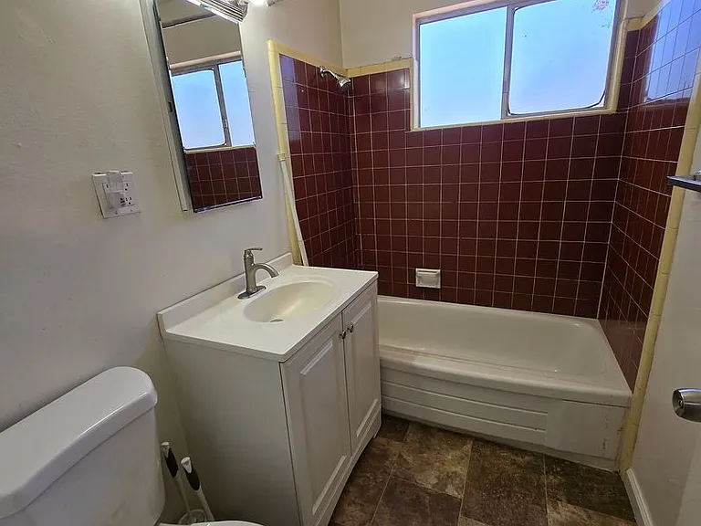 2081 Petri Ln — Photo 5