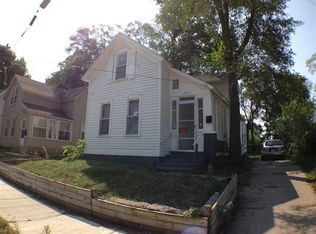 1004 Logan St SE, Grand Rapids, MI 49506