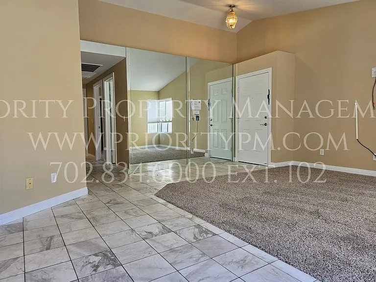 7217 Sun Cove Cir — Photo 12