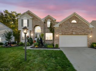 5068 Walden Ln, Brunswick, OH 44212