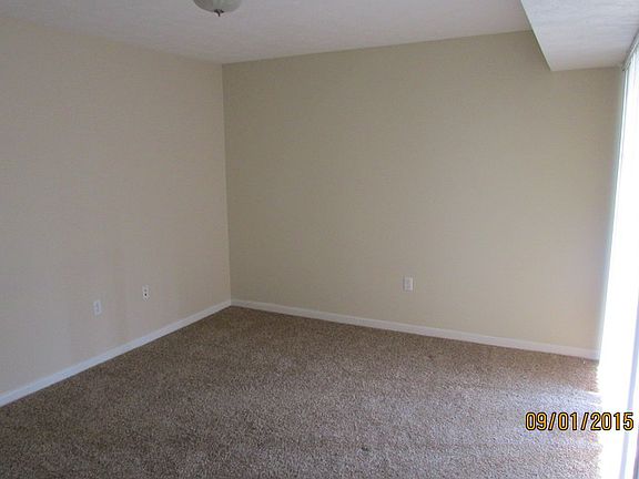 5th image of 102 Kenilworth Ct APT A