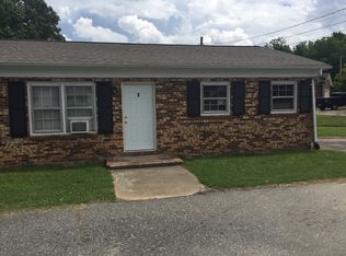 610 Hester Dr APT 3, Dallas, NC 28034