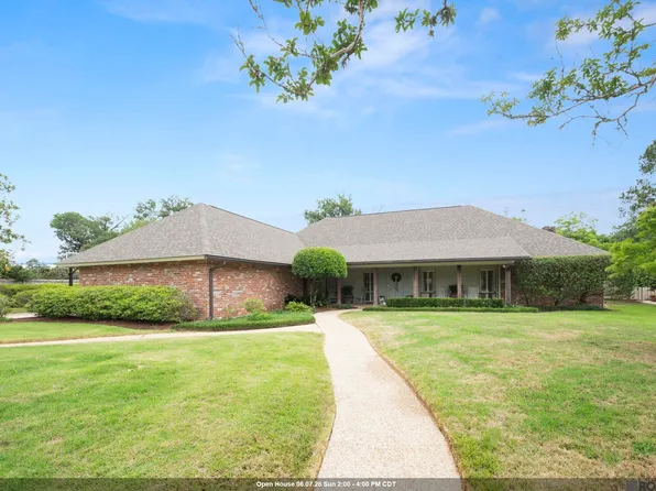 8792 W Fairway Dr, Baton Rouge, LA 70809