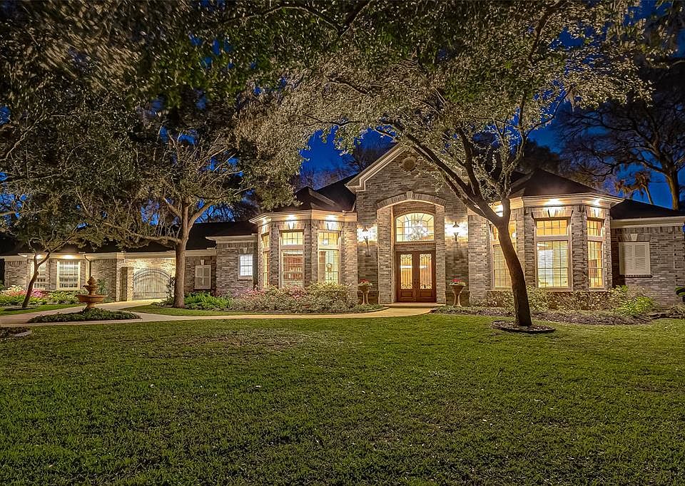 1st image of 3011 River Forest Dr