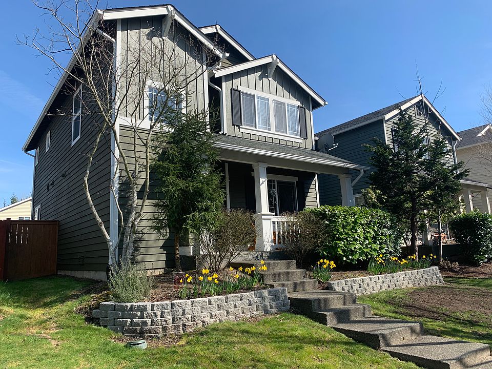 1st image of 9932 223rd Ave NE