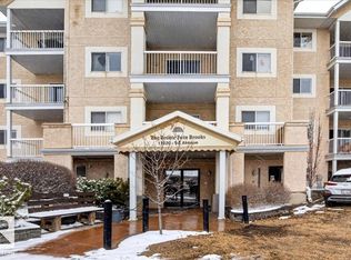 Pointe Twin Brooks, Edmonton, AB T6J 7B4