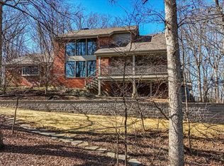 1645 Trotting Trail Rd, Chesterfield, MO 63005